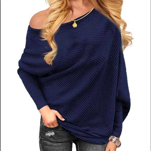 Sela cold shoulder sweater - Picture 2 of 10